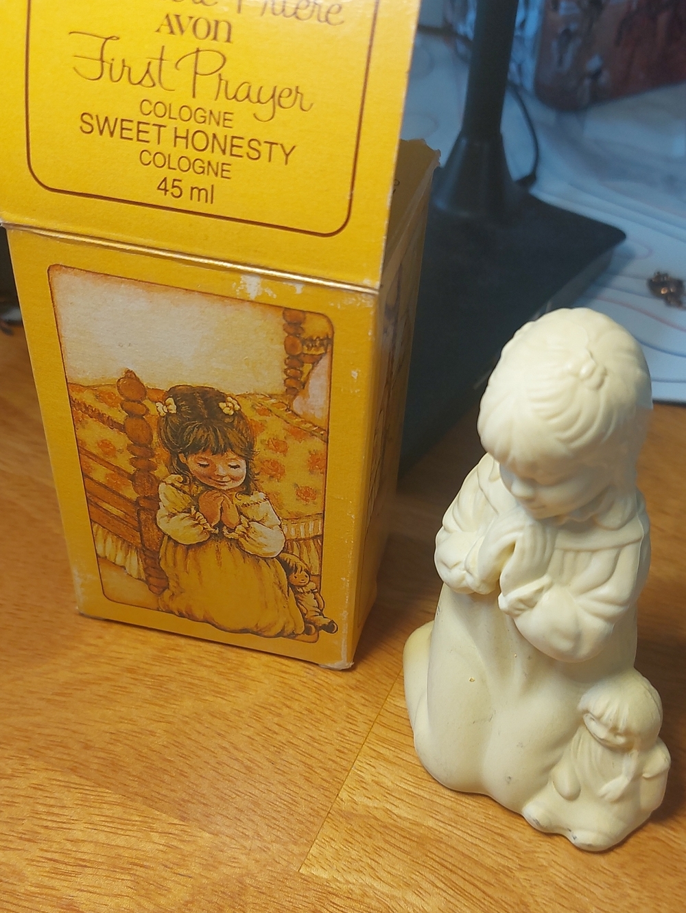 VTG Avon First Prayer Sweet Honesty Cologne Figural Bottle Boxed 45ml FULL
